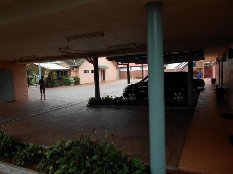 Cannon Park Motel Cairns Exterior photo